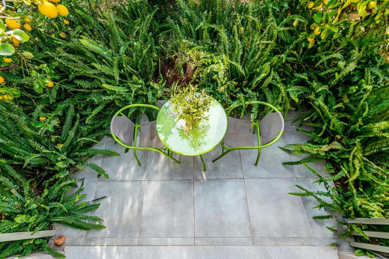 Olive Lemon Biophilic House & Lush Forest Garden วามอส ภายนอก รูปภาพ