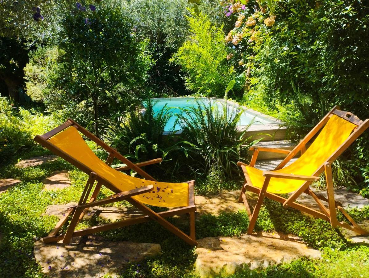 Olive Lemon Biophilic House & Lush Forest Garden วามอส ภายนอก รูปภาพ